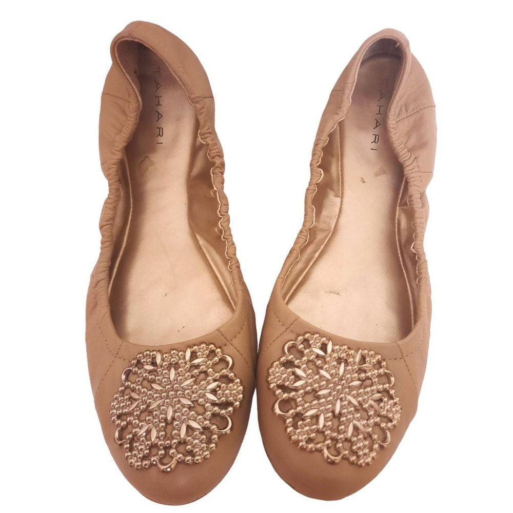Tahari Ballet Flats Tan/Nude with Gold Embellishments 100% Leather Size 8.5 (X)